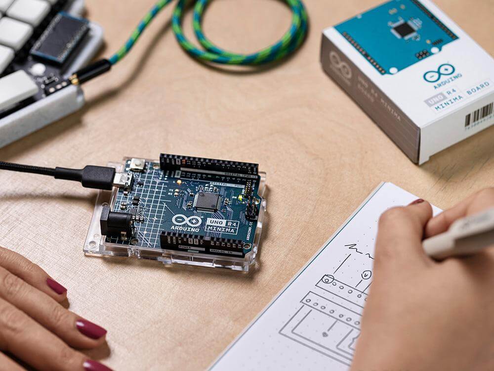 Arduino UNO R4 Minima